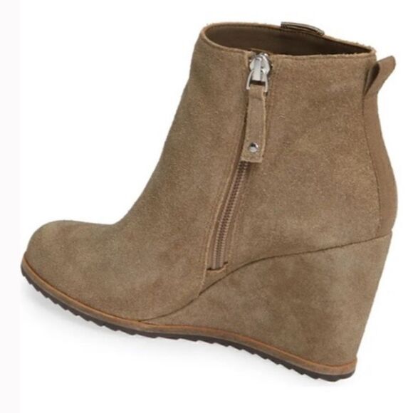 Linea Paolo Winslet Wedge Suede Tan Shimmer Bootie NEW Size 8.5M - Picture 2 of 9